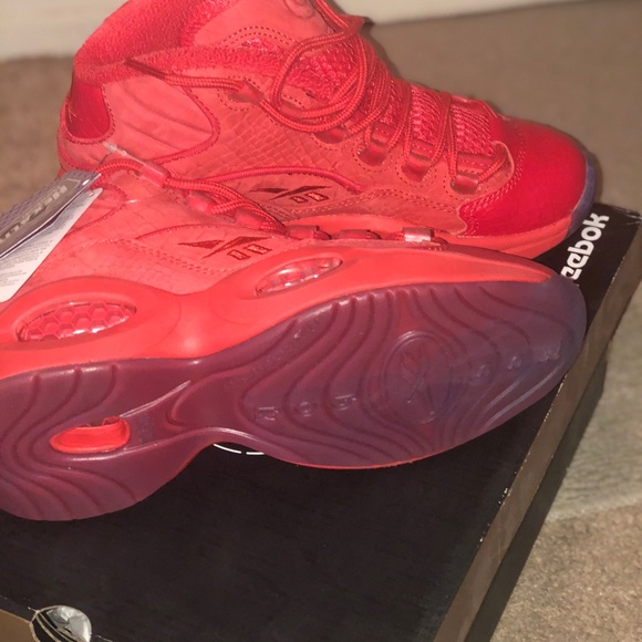 Reebok - Picture 2 of 2